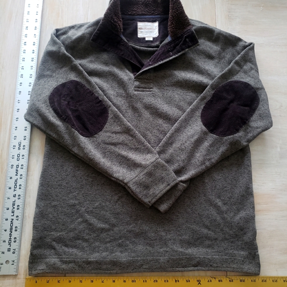 Mens 3/4 buttoned sweatshirt